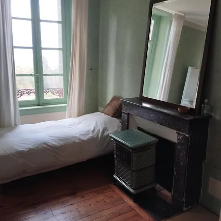 Alojamento de Acomodação e Pequeno-almoço D'hotes Au Domaine Des Possibles 3*